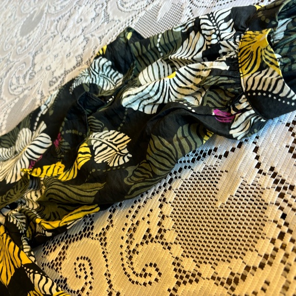 NWT Chico’s Botanical Zebra Multi Color Ruffle Sleeve Blouse 2.5 - Picture 8 of 12